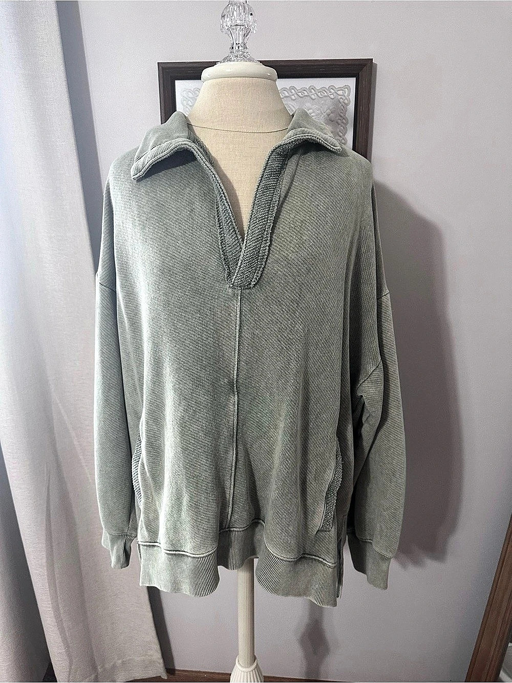 American Eagle This Feels Seriously Lived In Sage Green Pullover